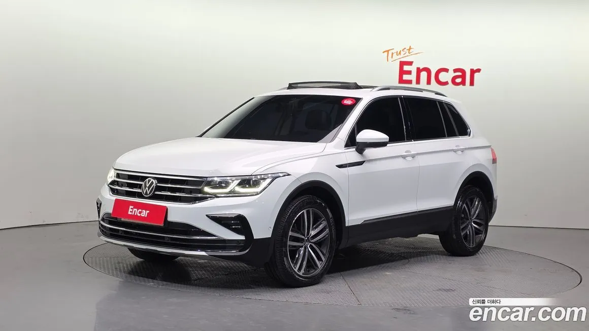 Volkswagen Tiguan — фото 1