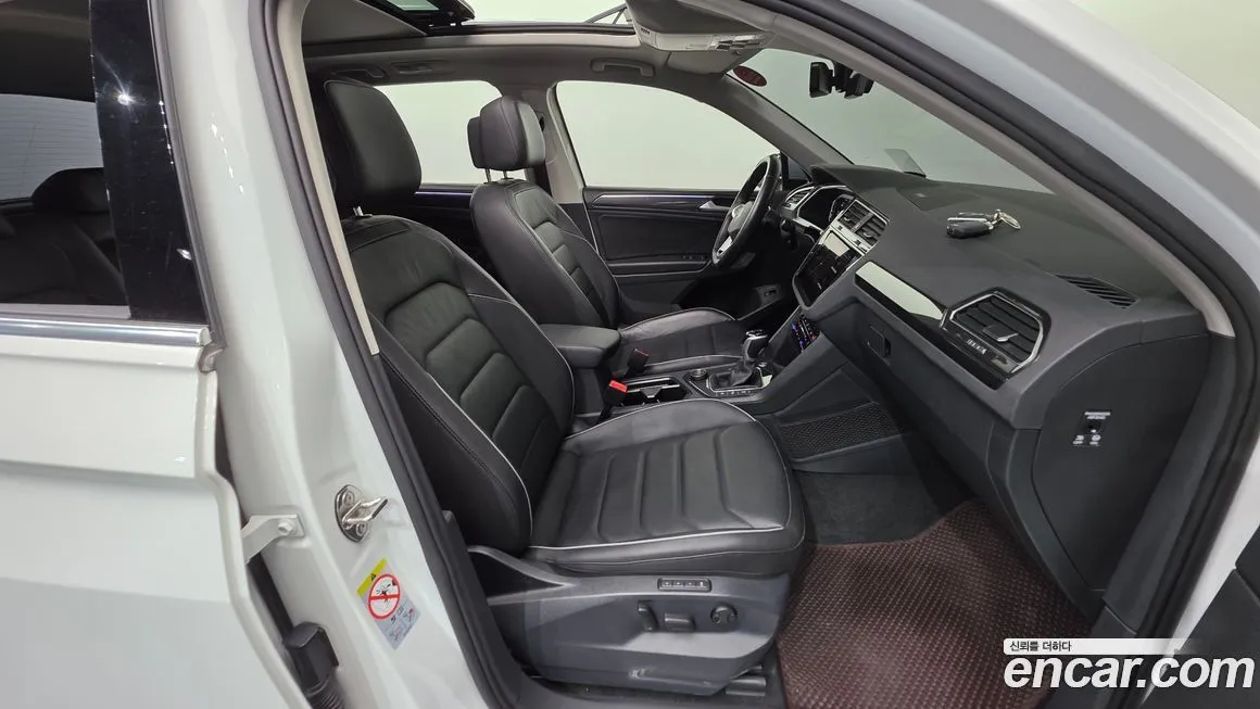 Volkswagen Tiguan — фото 4