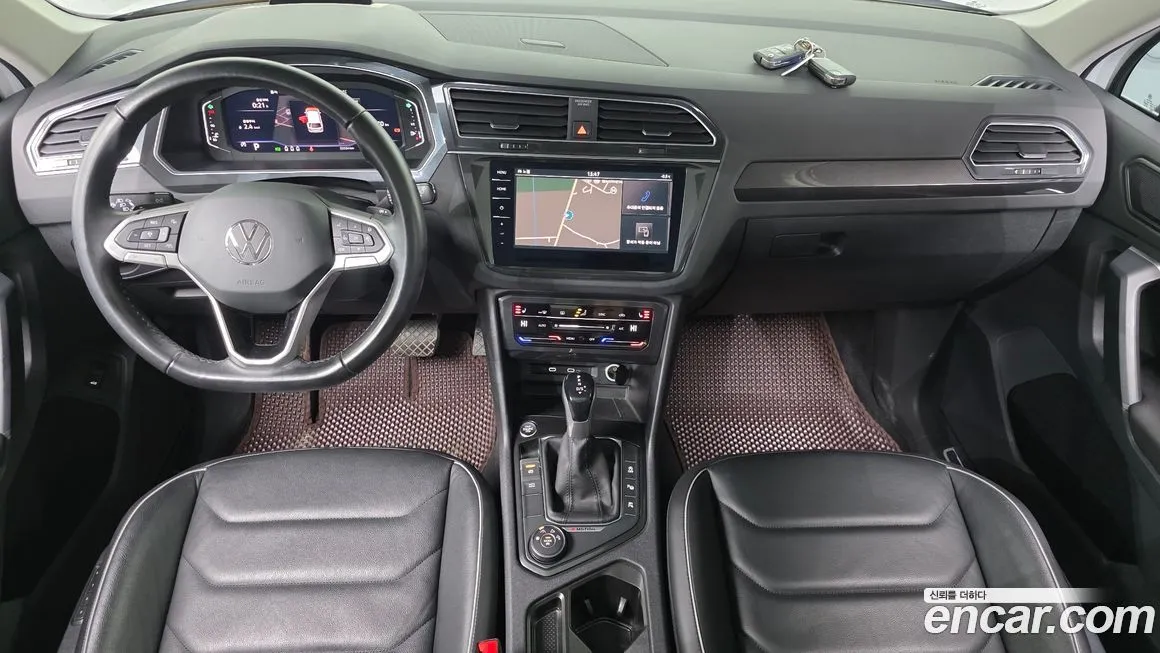 Volkswagen Tiguan — фото 9