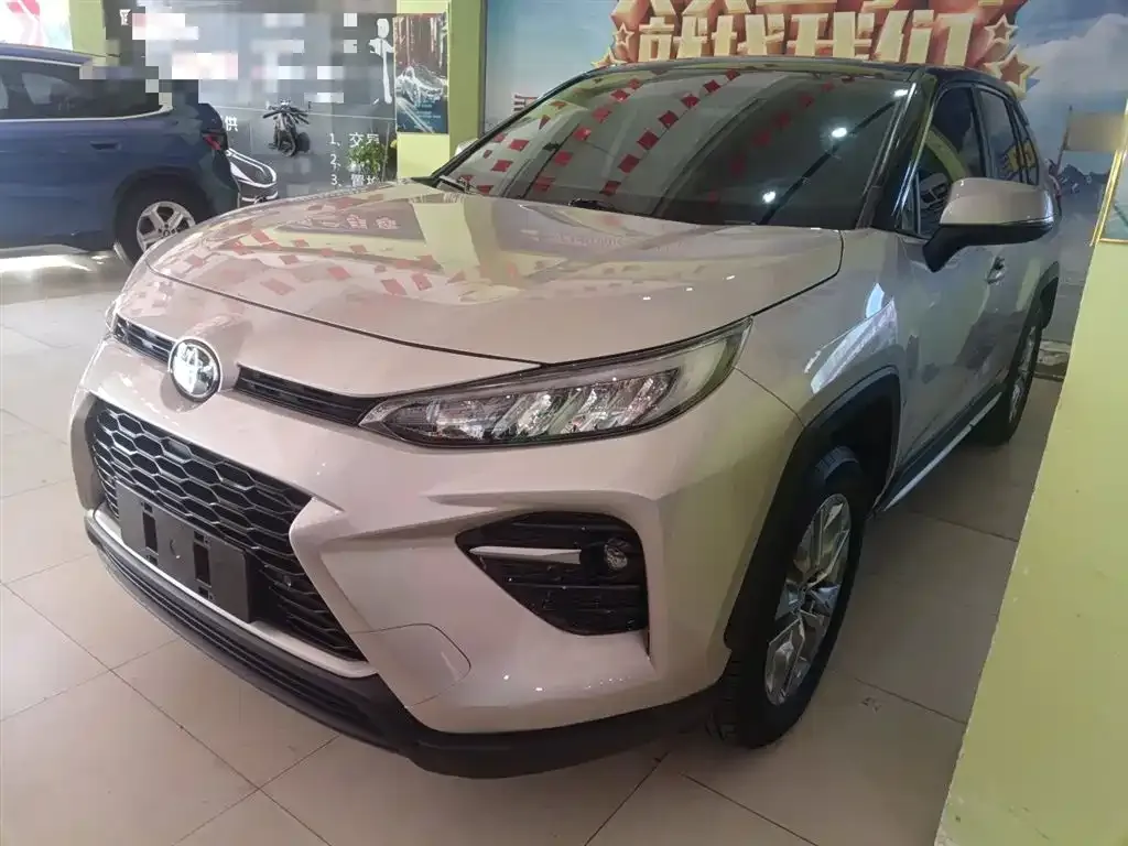 Toyota Wildlander — фото 1