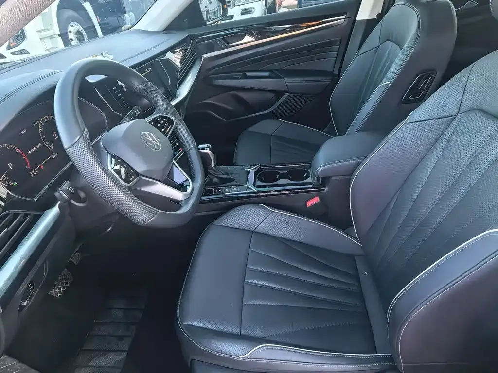 Volkswagen Passat — фото 7