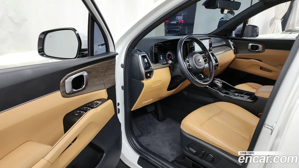 Kia Sorento — фото 5
