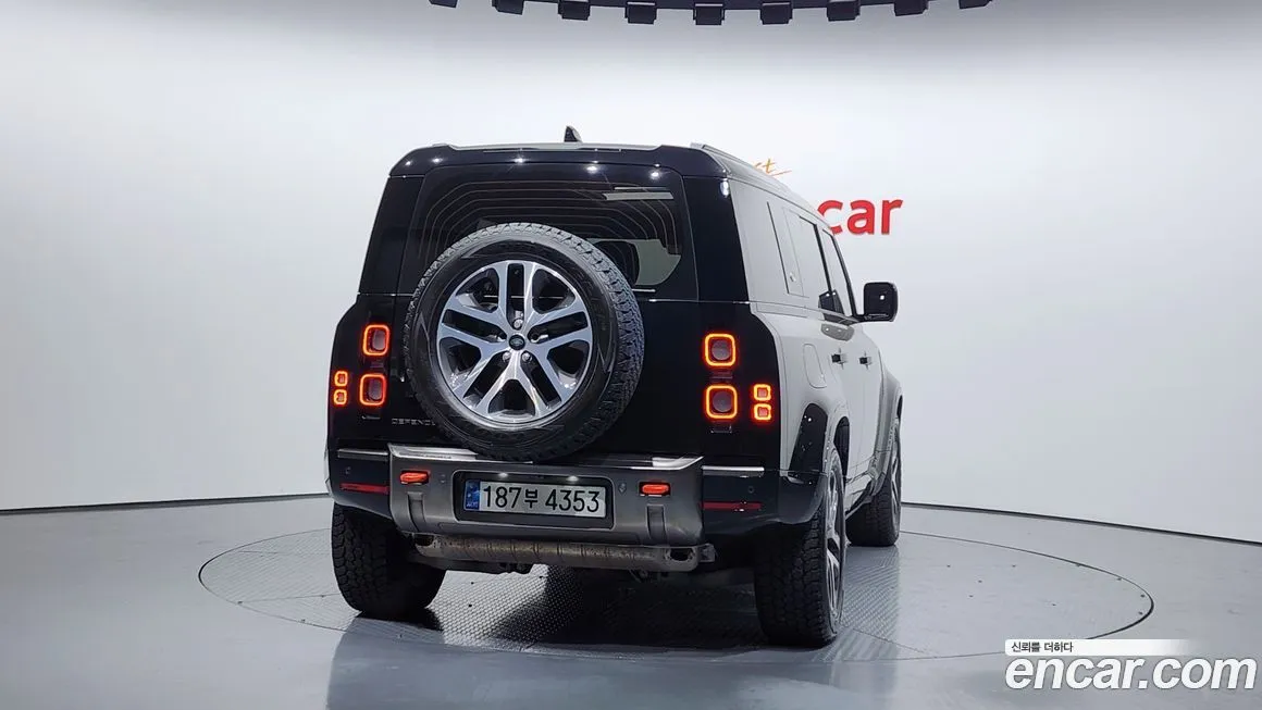 Land Rover Defender — фото 4