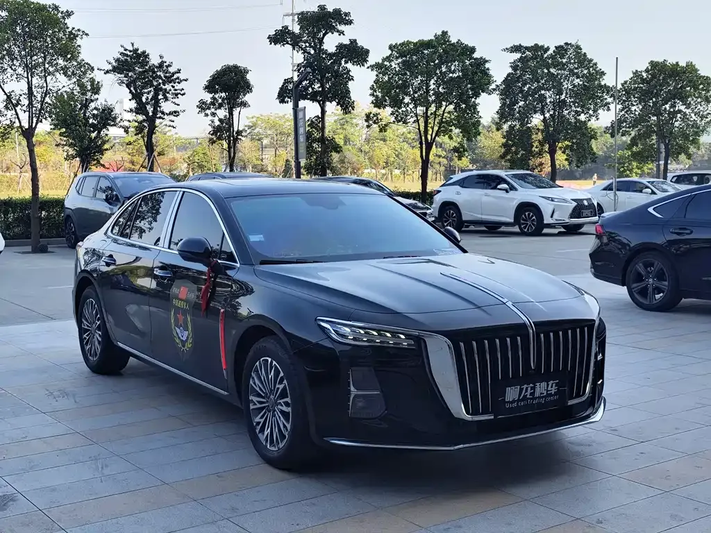 Hongqi H5 — фото 9