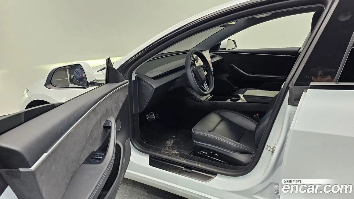 Tesla Model 3 — фото 6