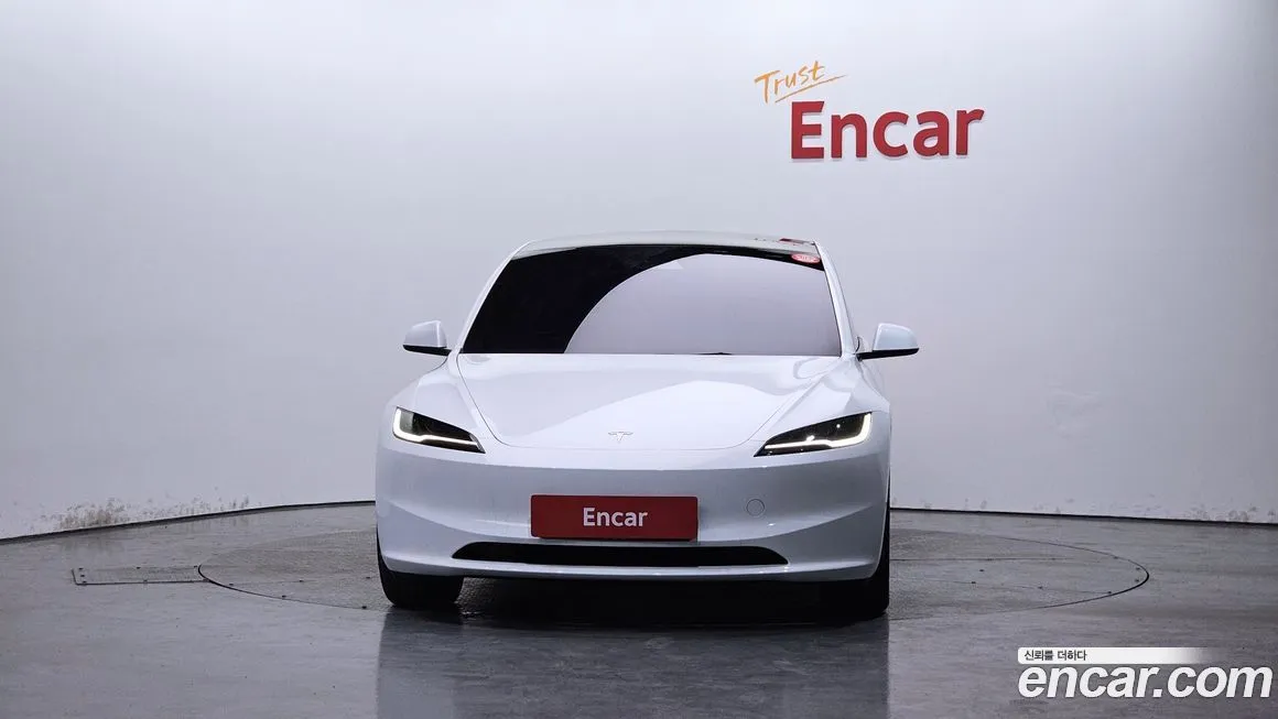 Tesla Model 3 — фото 2