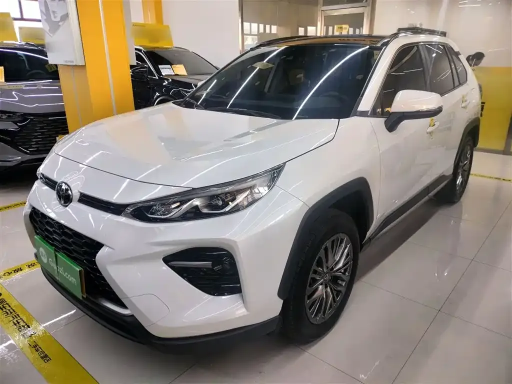 Toyota Wildlander — фото 1