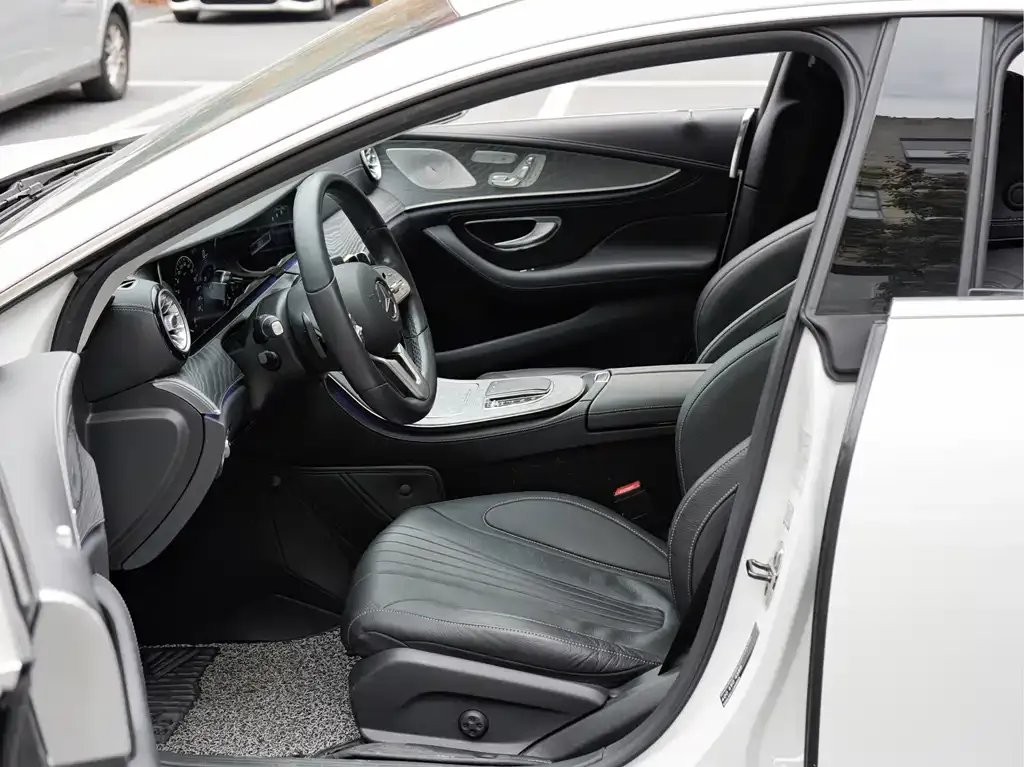 Mercedes-Benz CLS — фото 3