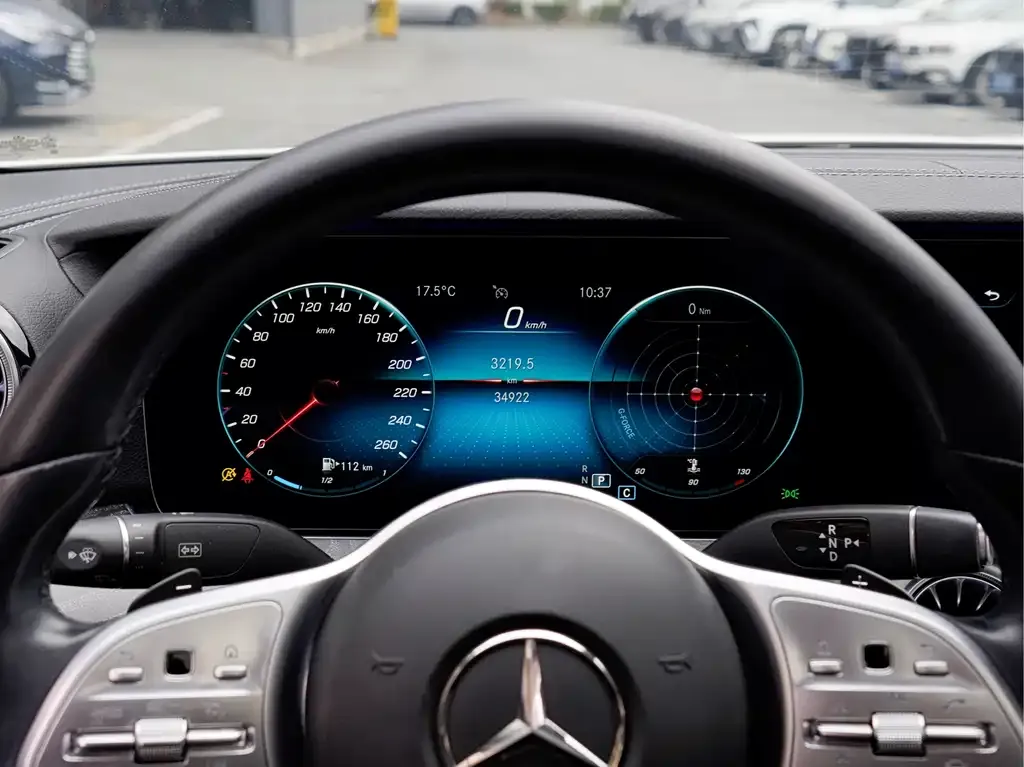 Mercedes-Benz CLS — фото 8