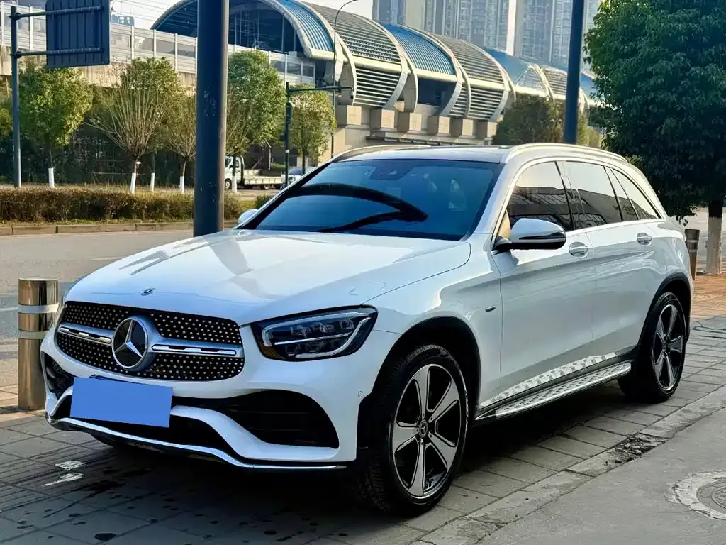 Mercedes-Benz GLC — фото 1