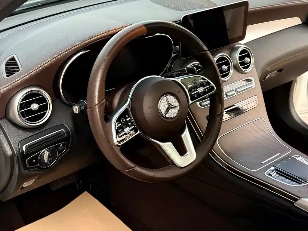 Mercedes-Benz GLC — фото 3