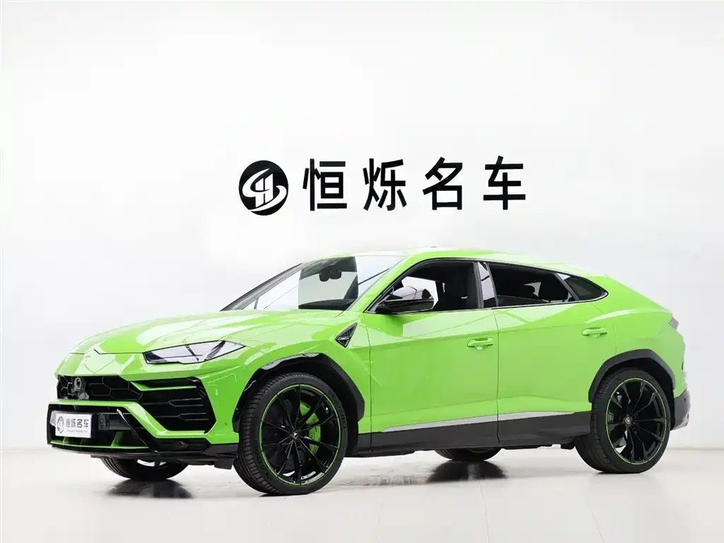 Lamborghini Urus — фото 1