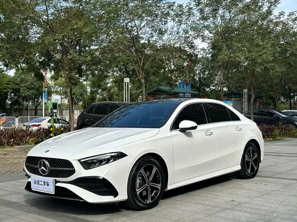Mercedes-Benz A-Class — фото 1