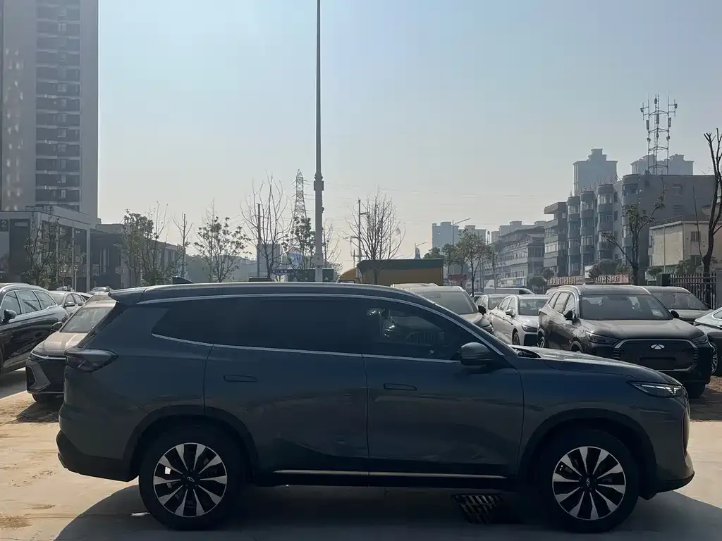 Chery Tiggo 8 PLUS — фото 8