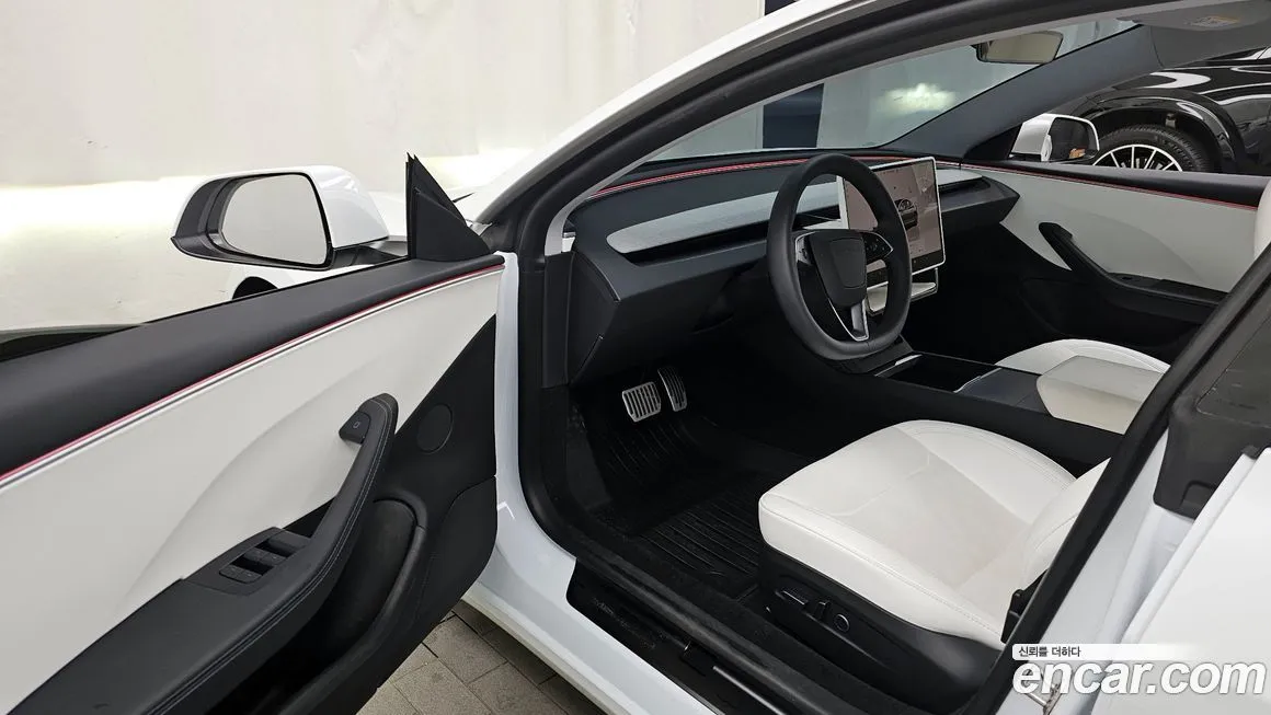 Tesla Model 3 — фото 4