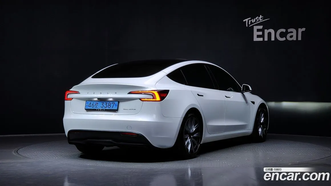 Tesla Model 3 — фото 2