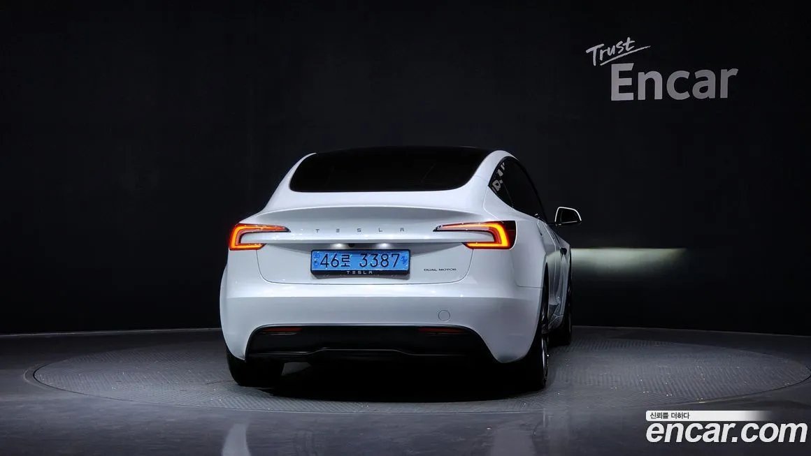 Tesla Model 3 — фото 3