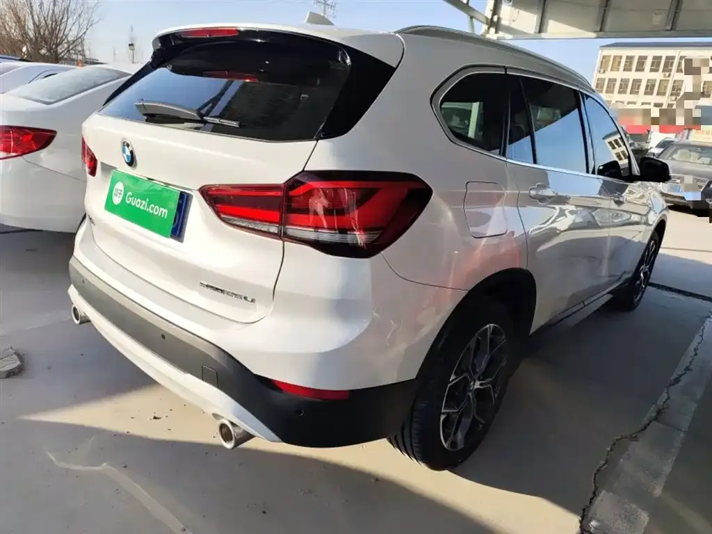 BMW X1 — фото 10
