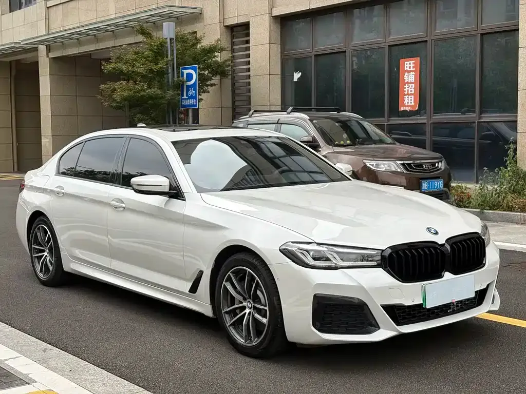 BMW 5 Series New Energy — фото 5