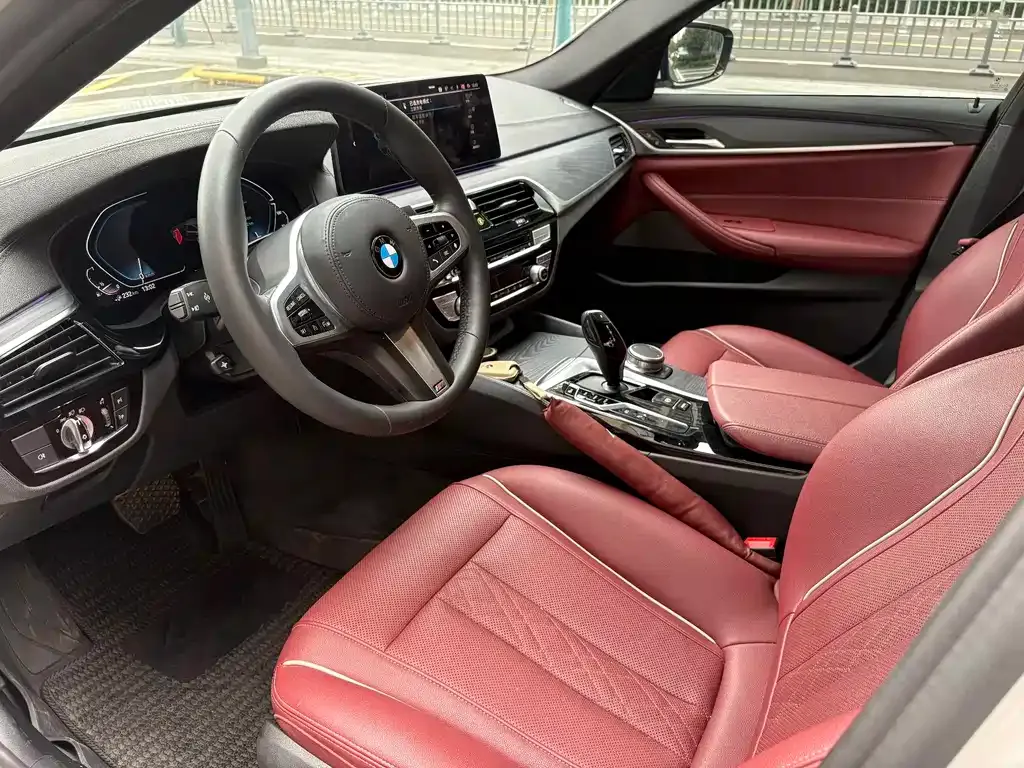 BMW 5 Series New Energy — фото 9