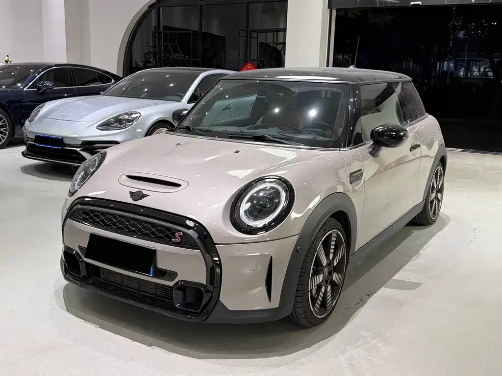 MINI Cooper (3-door) — фото 1