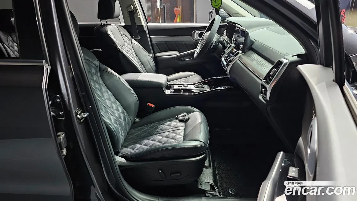 Kia Sorento — фото 10