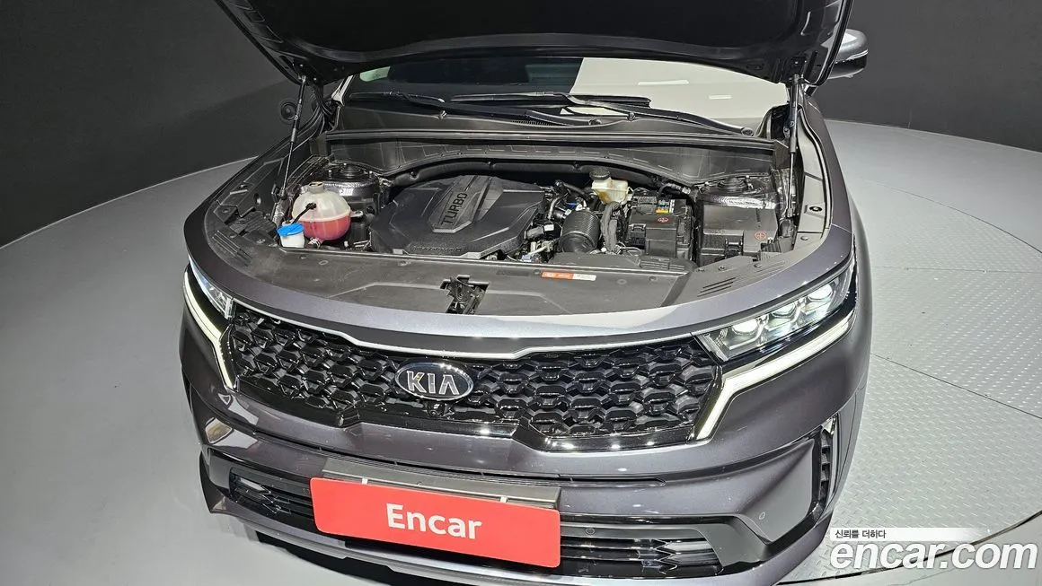 Kia Sorento — фото 7