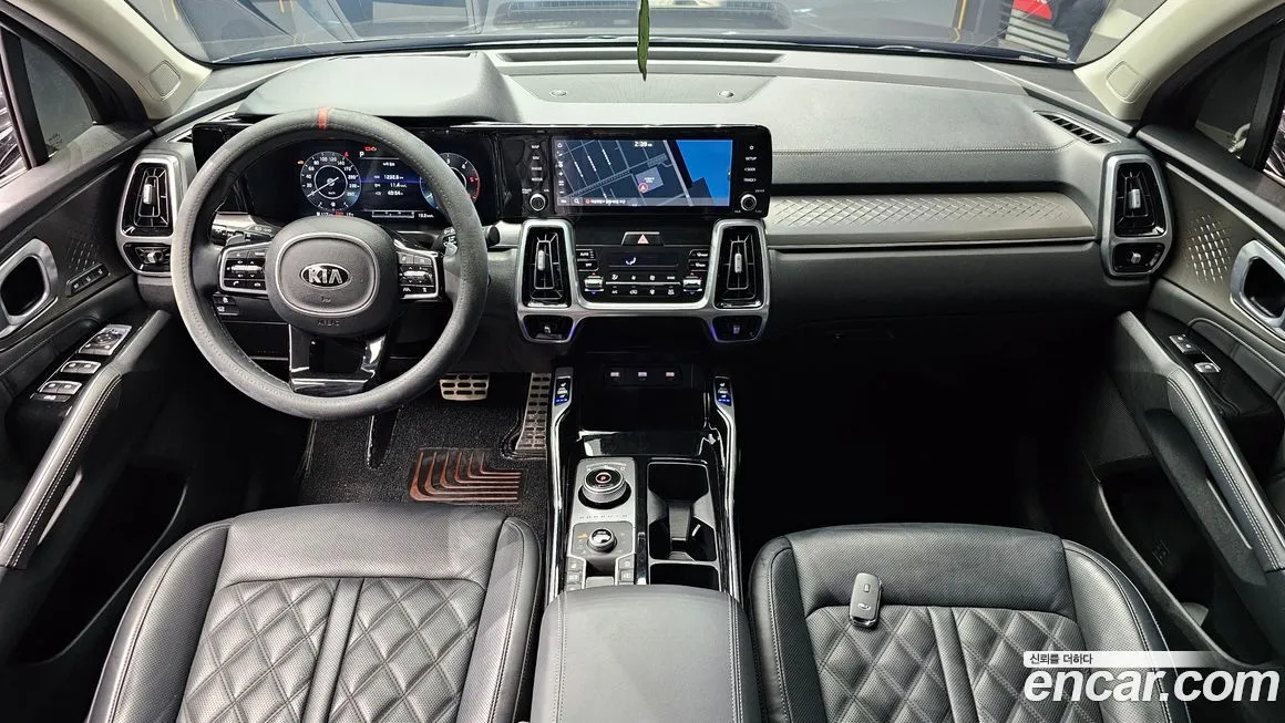 Kia Sorento — фото 9