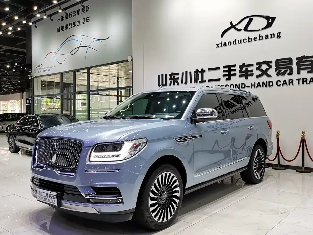 Lincoln Navigator — фото 1