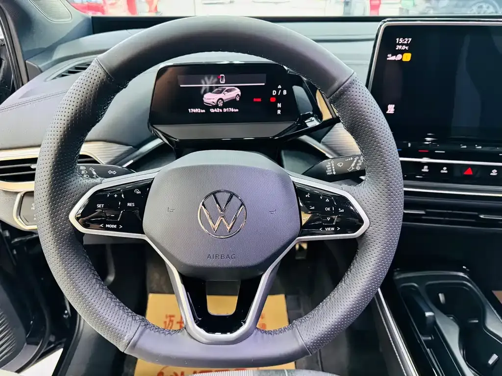 Volkswagen ID.4 Crozz — фото 9
