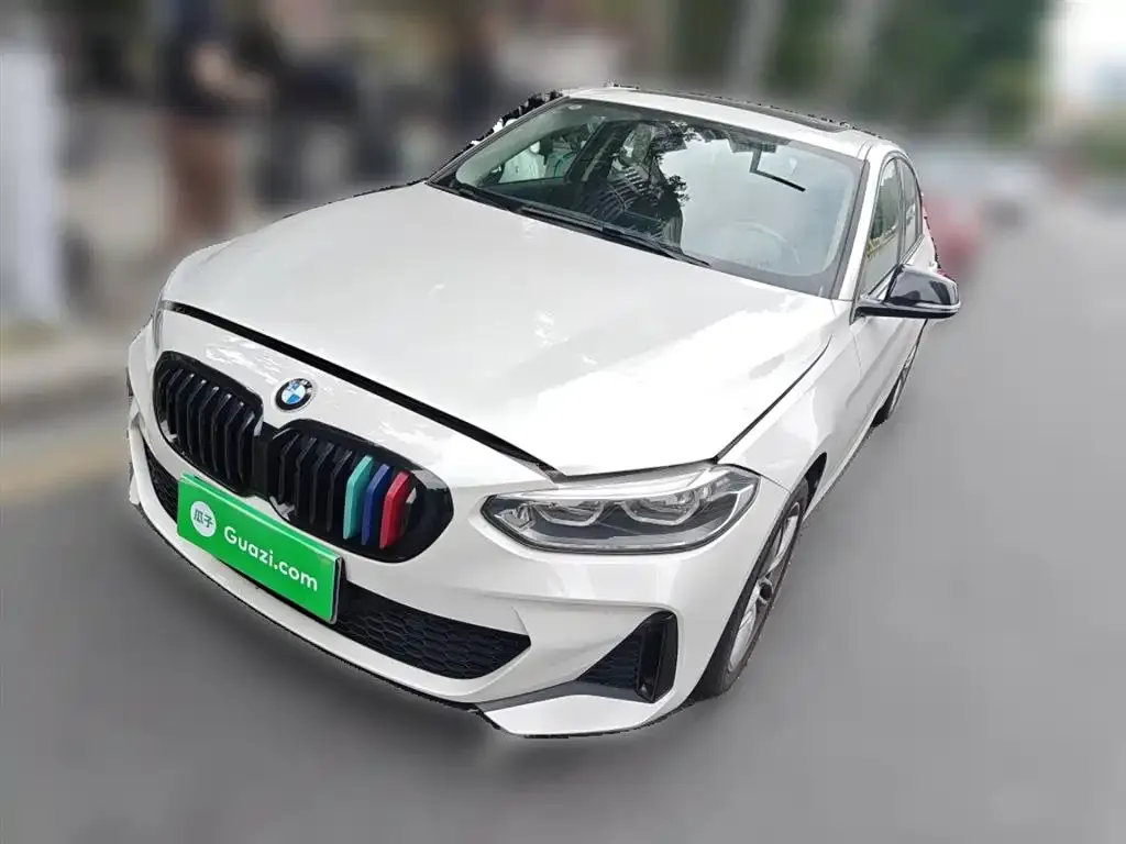 BMW 1 Series — фото 1