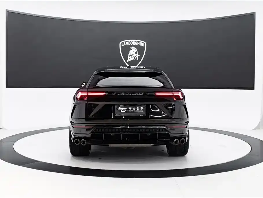 Lamborghini Urus — фото 2