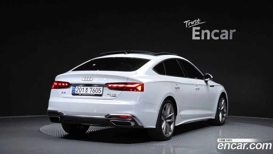 Audi A5 — фото 2