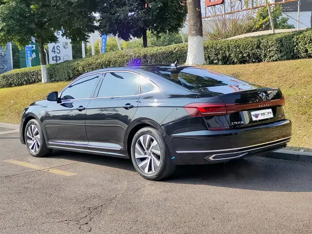 Volkswagen Passat New Energy — фото 7