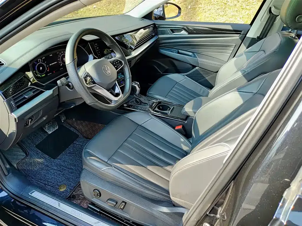 Volkswagen Passat New Energy — фото 4