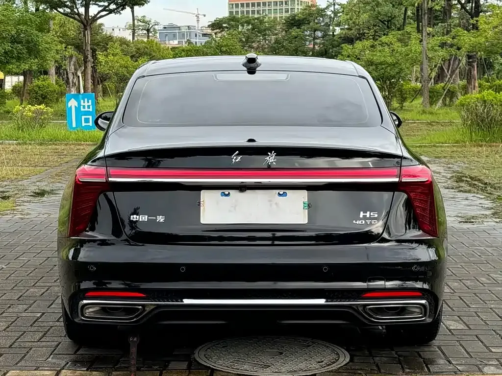 Hongqi H5 — фото 10