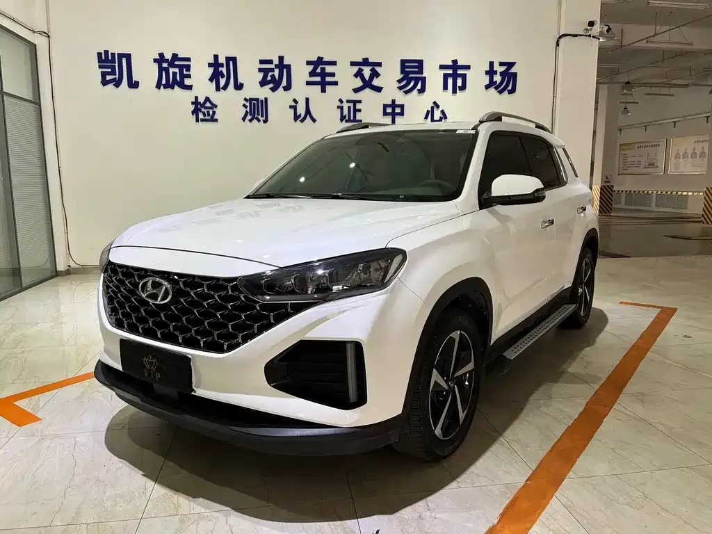 Hyundai ix35 — фото 1