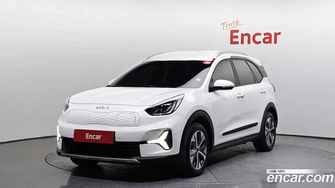 Kia Niro — фото 1