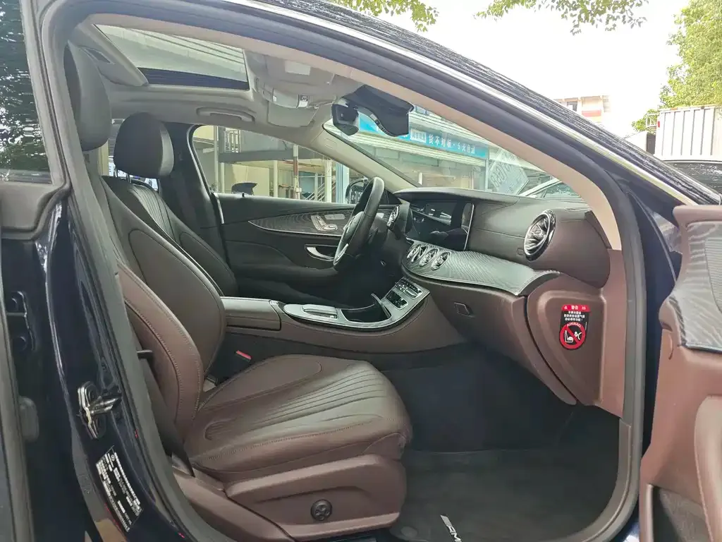 Mercedes-Benz CLS — фото 4