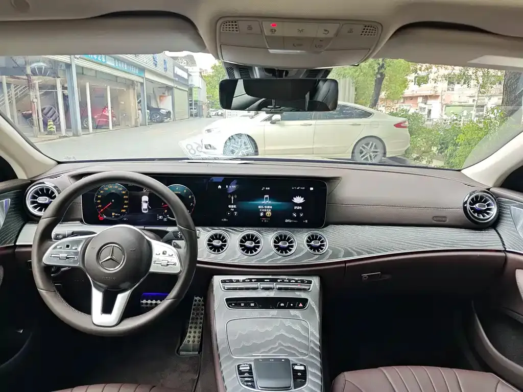 Mercedes-Benz CLS — фото 9