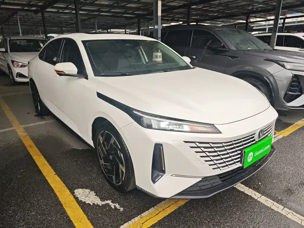 Changan Yida — фото 10