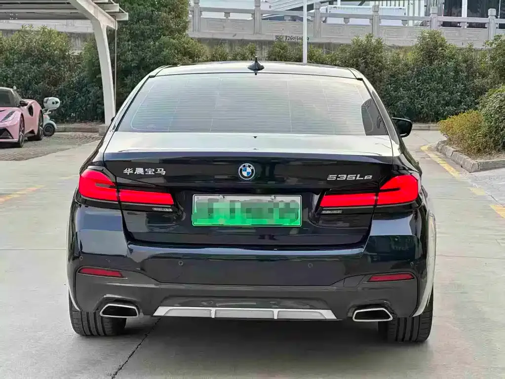 BMW 5 Series New Energy — фото 3