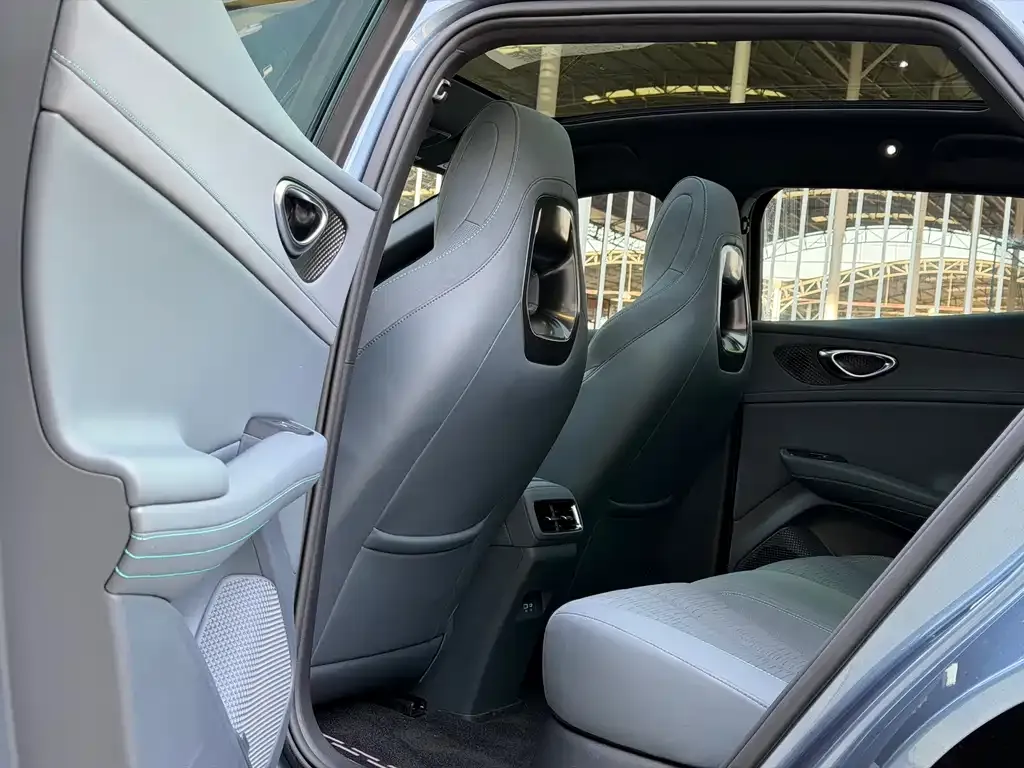 BYD Seal 06GT — фото 6