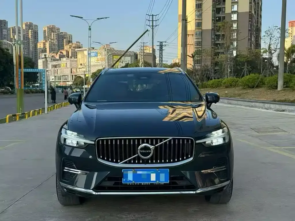 Volvo XC60 — фото 7