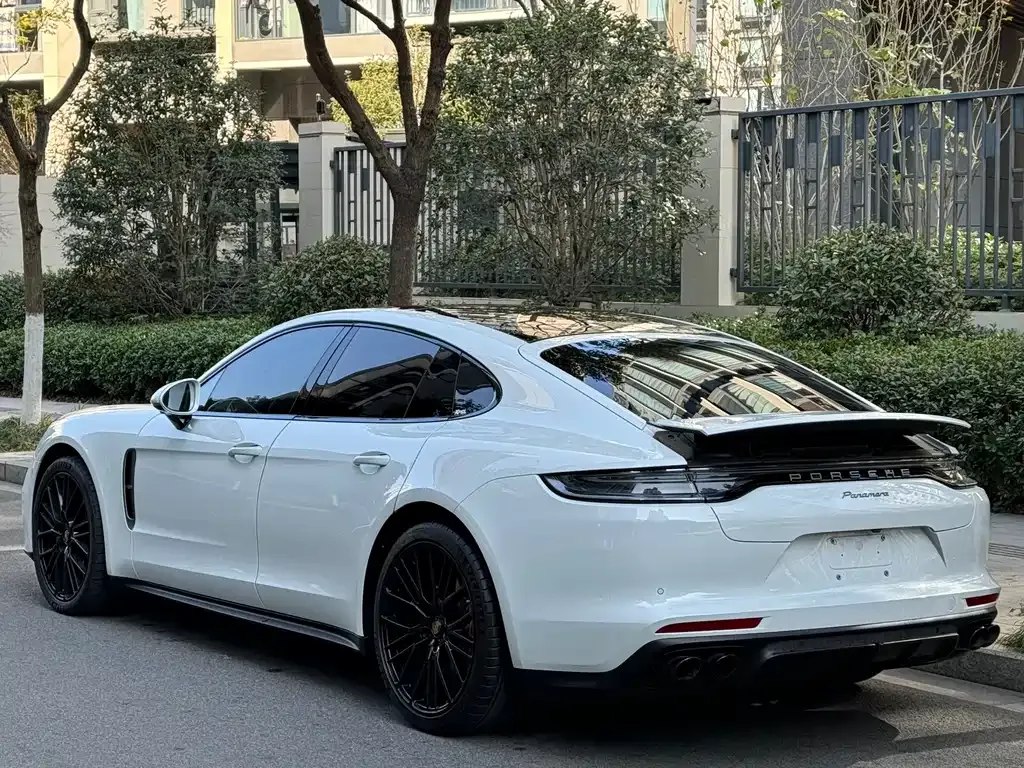 Porsche Panamera — фото 8