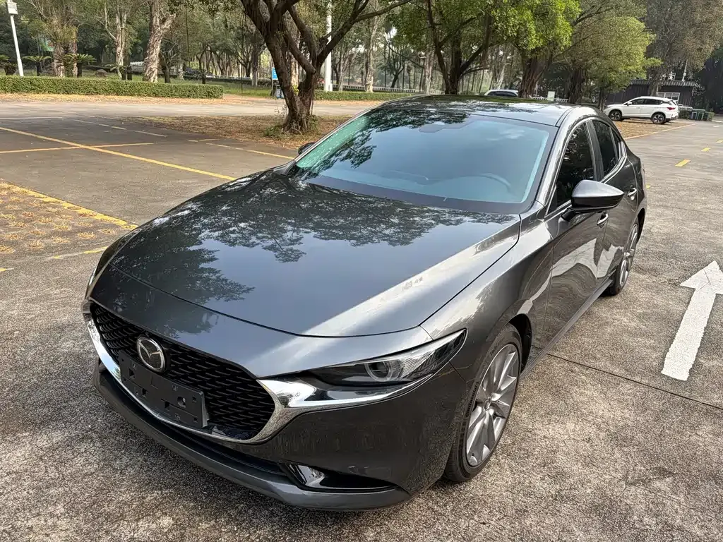 Mazda 3 Axela — фото 10