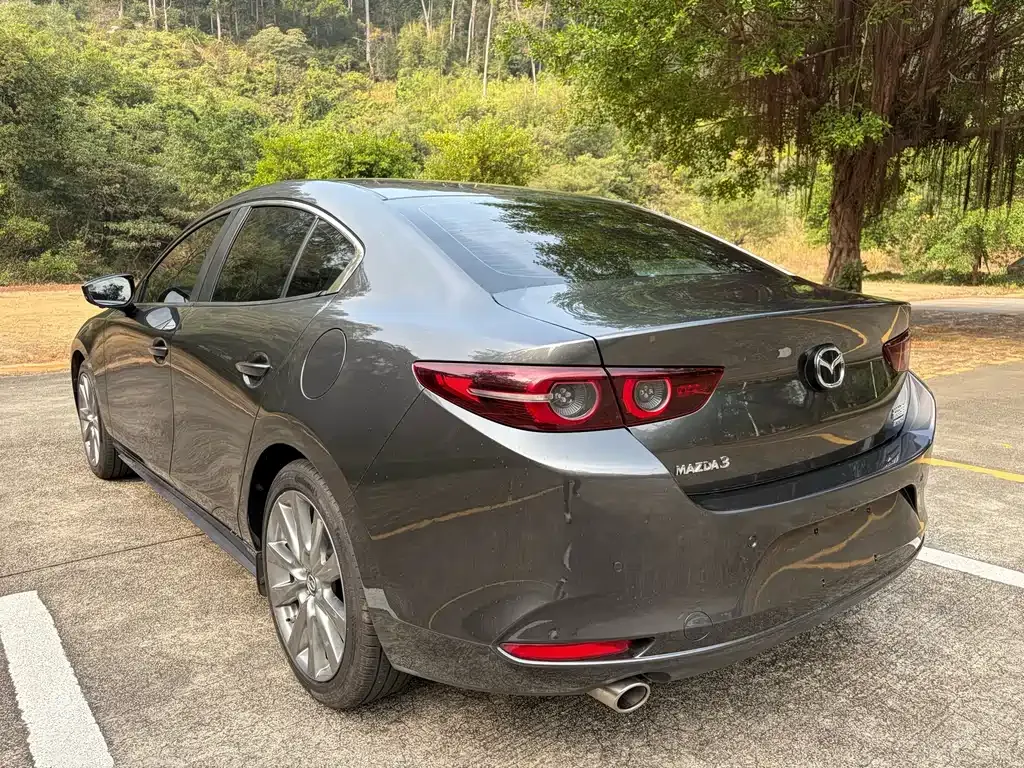 Mazda 3 Axela — фото 8