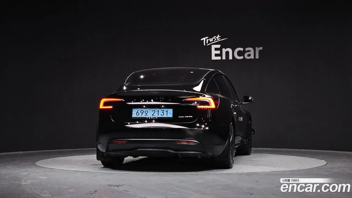 Tesla Model 3 — фото 2