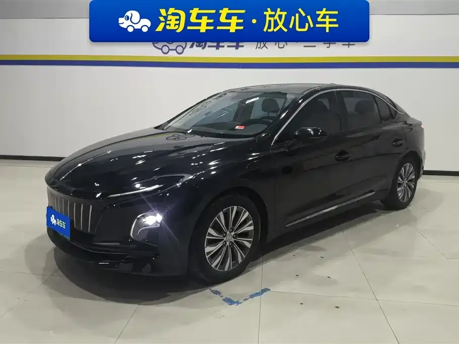 Hongqi E-QM5 — фото 1