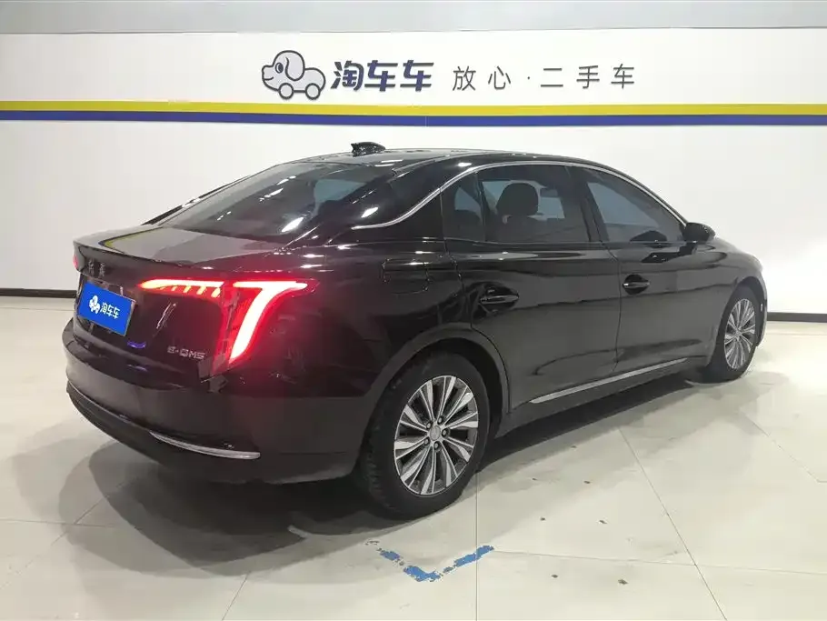 Hongqi E-QM5 — фото 2